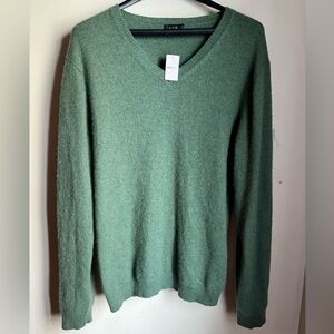 CASHMERE 100% NWOT Luxe Green V-Neck Sweater
